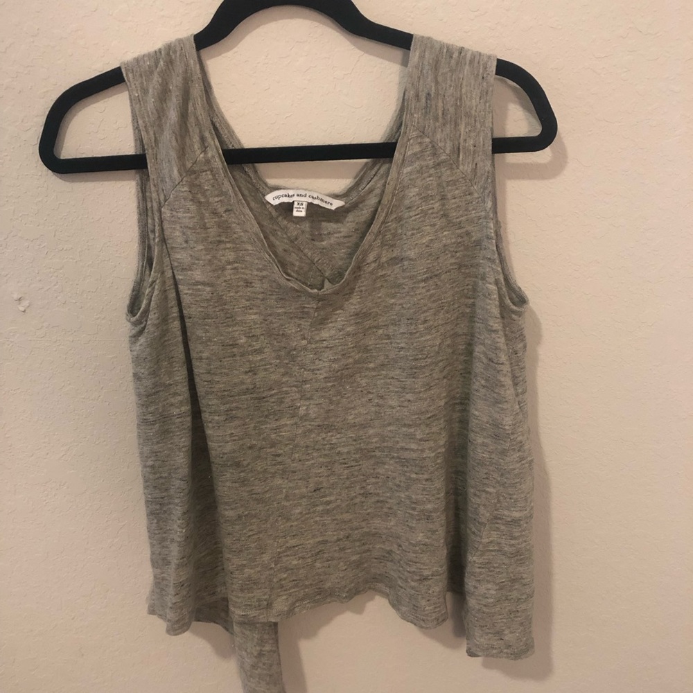Cupcakes & cashmere gray top